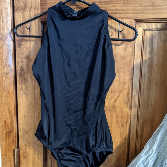 Body Wrappers Mock Neck Leotard with open back - Picture 3 of 5